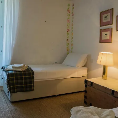 Holiday With Private Pool In Montaigu-de-Quercy