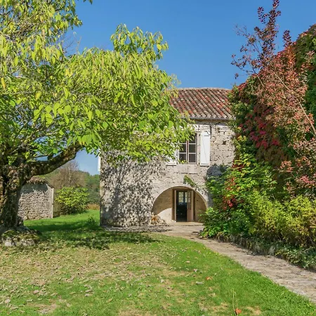 Holiday With Private Pool In * Montaigu-de-Quercy